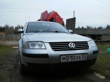 Volkswagen Passat 1.6 MT 2003