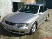 Opel Vectra 2.0 DTI MT 2000