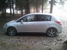 Nissan Tiida 1.6 AT 2010