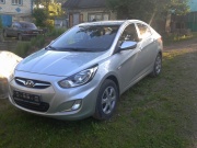 Hyundai Solaris 1.6 MT 2012