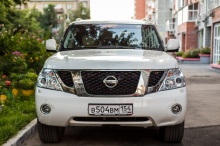 Nissan Patrol 5.6 AT 4WD 2011