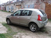 Renault Sandero 1.6 MT 2013