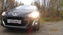 Peugeot 308 1.6 MT 2011