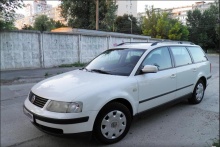 Volkswagen Passat 1.8 MT 1998