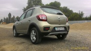 Renault Sandero 1.3 MT 2016