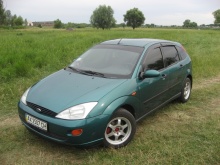 Ford Focus 1.8 MT 2000