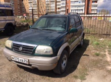 Suzuki Grand Vitara 2.5 AT 2001