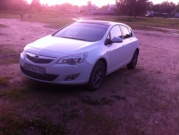 Opel Astra 1.6 MT 2012