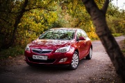 Opel Astra 1.4 Turbo AT 2011