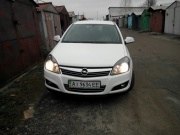 Opel Astra 1.6 MT 2013