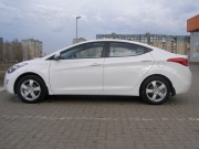 Hyundai Elantra 1.8 MT 2013