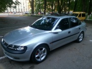 Opel Vectra 1.6 MT 1997