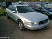 Audi A8 2.5 TDI tiptronic 2000