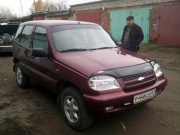 Chevrolet Niva 1.7 MT 2004