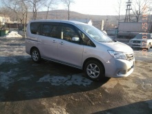 Nissan Serena 2011