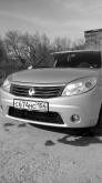 Renault Sandero 1.6 MT 2013