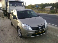 Renault Sandero 1.6 MT 2010