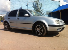 Volkswagen Golf 1.6 MT 2001