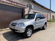 Chevrolet Niva 1.7 MT 2011