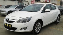 Opel Astra 1.4 Turbo MT 2012