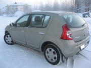 Renault Sandero 1.6 MT 2012