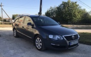 Volkswagen Passat 2.0 TDI MT 2010