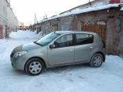 Renault Sandero 1.6 MT 2013