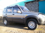 Chevrolet Niva 1.7 MT 2011