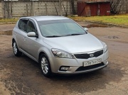 Kia Cee'd 1.6 AT 2011