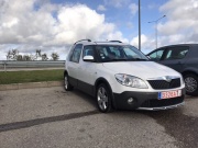 Skoda Roomster 1.6 TDI MT 2011