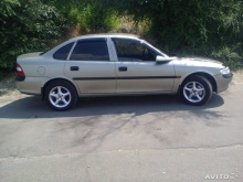 Opel Vectra 1.6 MT 1996