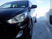 Hyundai Solaris 1.4 MT 2012