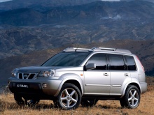 Nissan X-Trail 2.5 AT 2004