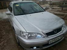 Honda Accord 2.0 MT 1999