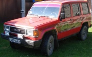 Isuzu Trooper 1.3 MT 1988