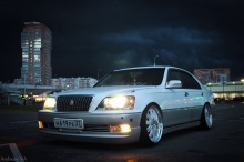 Toyota Crown Majesta 4.0 AT 2000