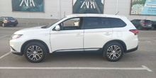 Mitsubishi Outlander 2.4 CVT 4WD 2015