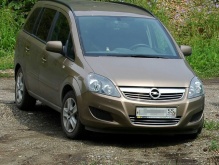 Opel Zafira 1.8 MT 2012