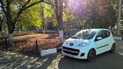 Peugeot 107 1.0 2-tronic 2012