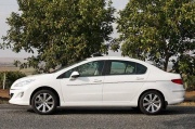 Peugeot 408 1.6 MT 2013