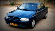 Ford Escort 1.6 MT 1995