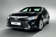 Toyota Camry 1.3 MT 2015