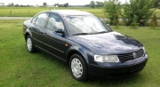 Volkswagen Passat 1.6 MT 1998