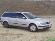 Volkswagen Passat 1.8 MT 1998