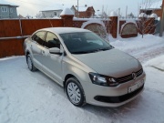 Volkswagen Polo 1.6 MT 2012